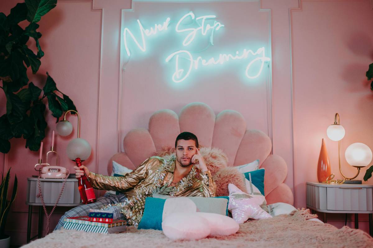 Shocking Transformations: Celebrities Who Changed Their Looks in 2024